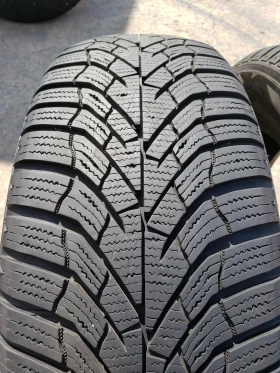 Гуми Зимни 215/60R17, снимка 1