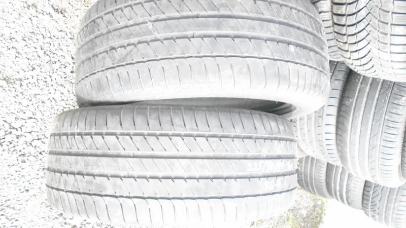 Гуми Зимни 225/50R17, снимка 2 - Гуми и джанти - 22371539