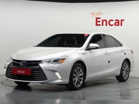 Toyota Camry HYBRID XLE, снимка 1