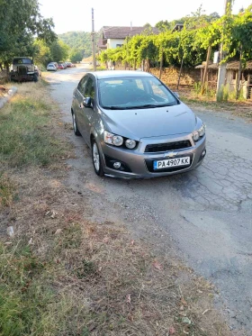 Chevrolet Aveo, снимка 2