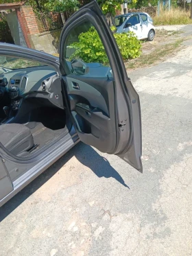 Chevrolet Aveo, снимка 12