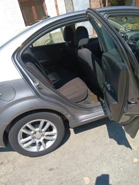 Chevrolet Aveo, снимка 9
