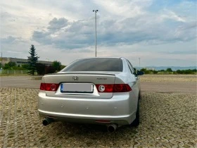 Honda Accord 2.4 I-VTEC EXECUTIVE, снимка 3