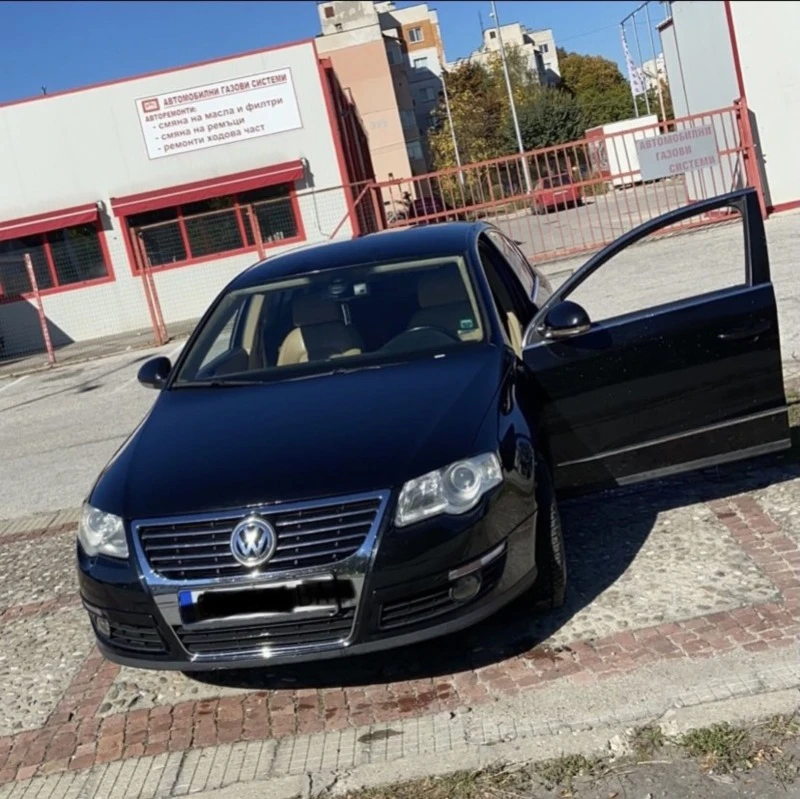 VW Passat 2.0 FSI, снимка 2 - Автомобили и джипове - 46420978