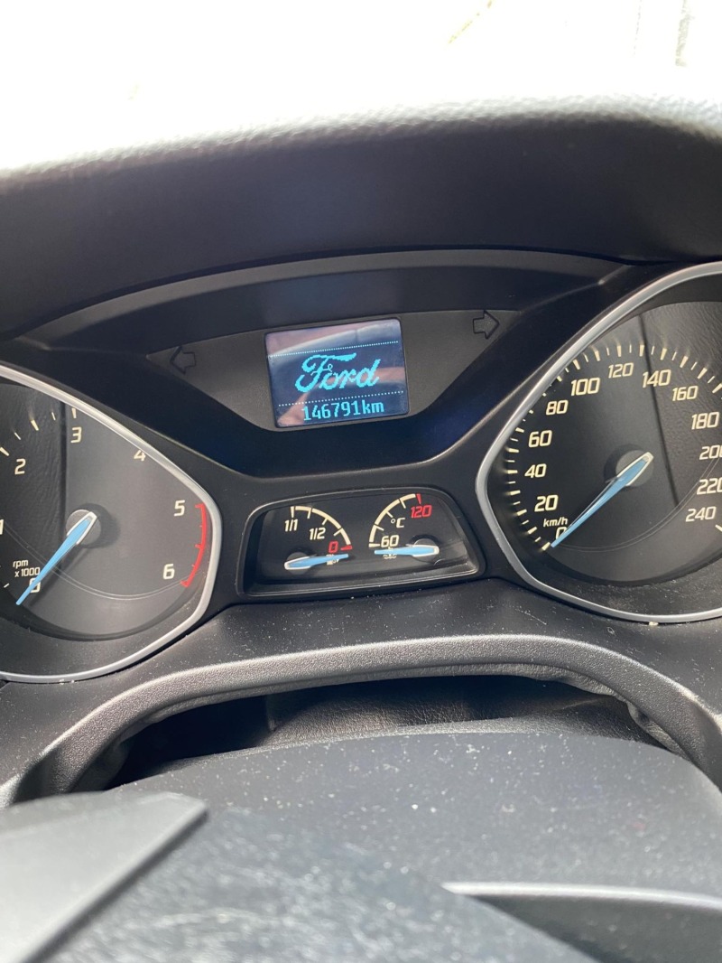 Ford Focus 2.0, снимка 4 - Автомобили и джипове - 46344963