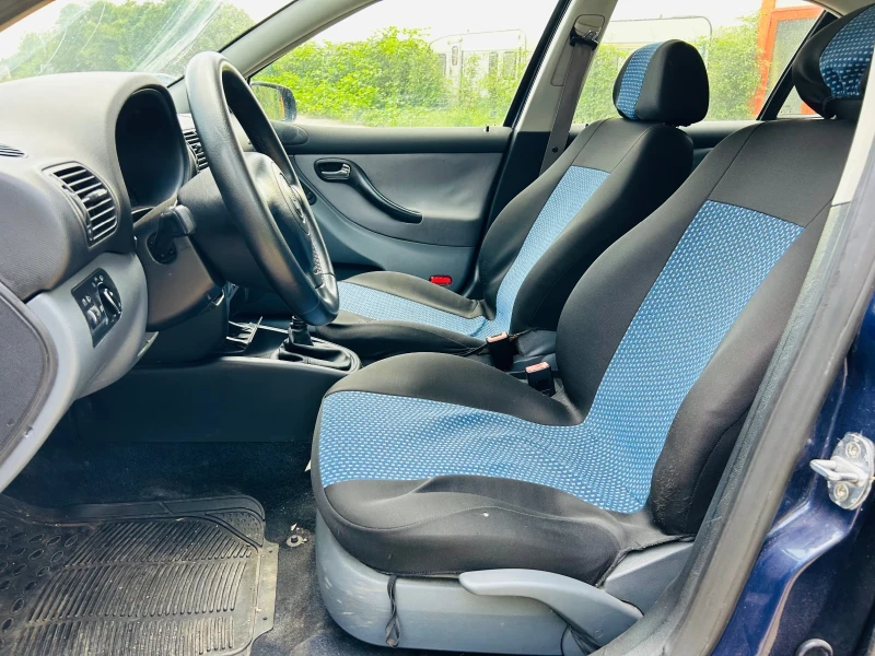 Seat Leon 1.6i, снимка 8 - Автомобили и джипове - 50573044