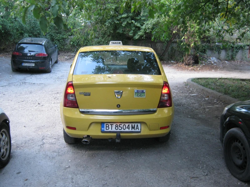 Dacia Logan 1.6МPI, снимка 4 - Автомобили и джипове - 51656859