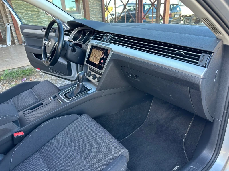 VW Passat 2.0 TDI, DSG, 150 к.с. ПЕРФЕКТЕН ! , снимка 10 - Автомобили и джипове - 52179285