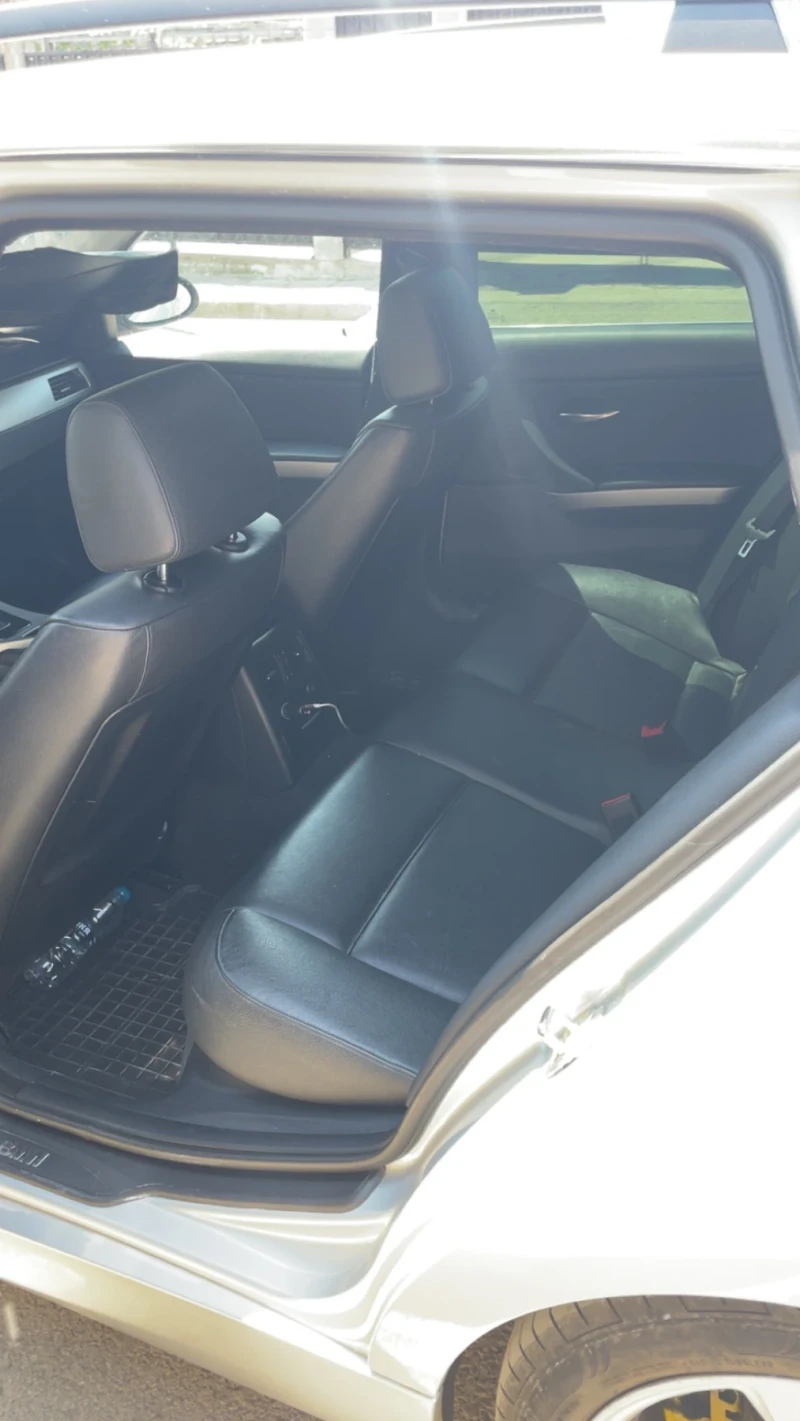 BMW 330, снимка 8 - Автомобили и джипове - 52818561