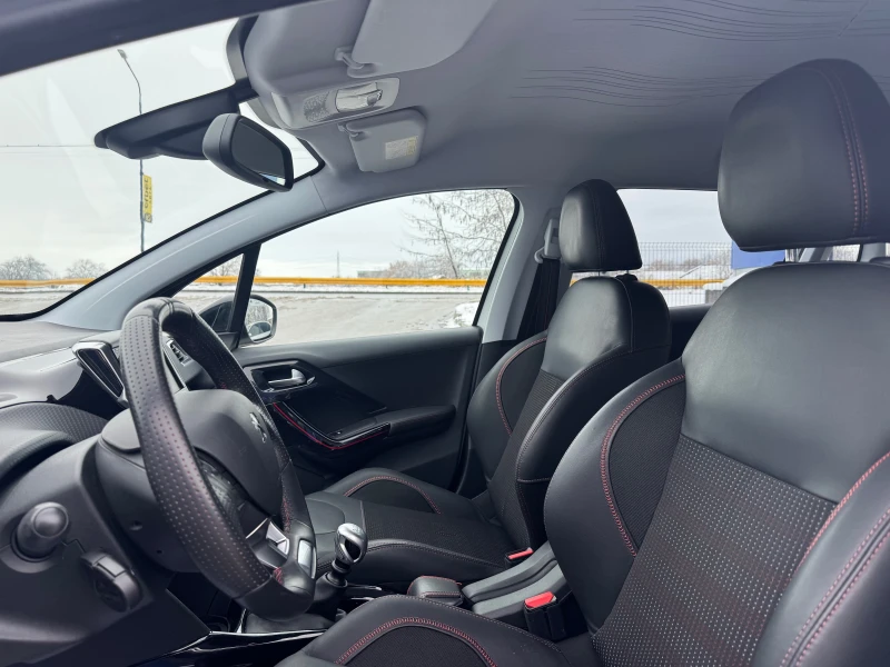 Peugeot 2008 GT-line 1.6HDI 120kc Grip control facelift, снимка 12 - Автомобили и джипове - 53316377