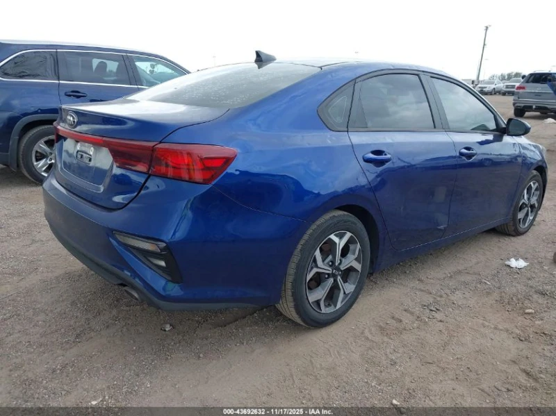 Kia Forte 2l Lxs, снимка 4 - Автомобили и джипове - 53396261