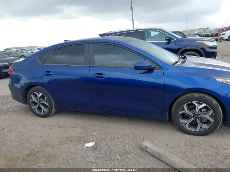 Kia Forte 2l Lxs, снимка 13 - Автомобили и джипове - 53396261