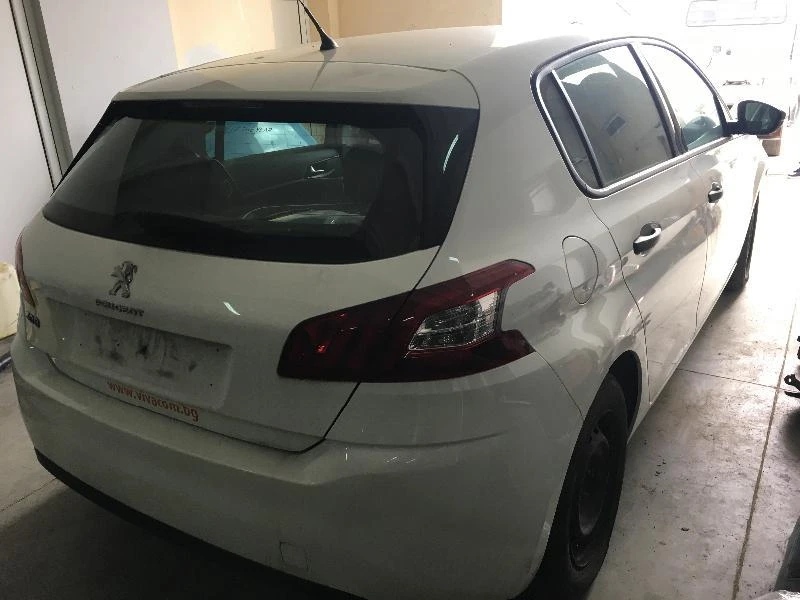 Peugeot 308 1.6HDI, снимка 7 - Автомобили и джипове - 19423869