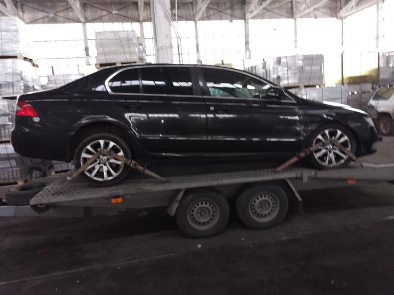 Skoda Superb, снимка 5 - Автомобили и джипове - 45745330