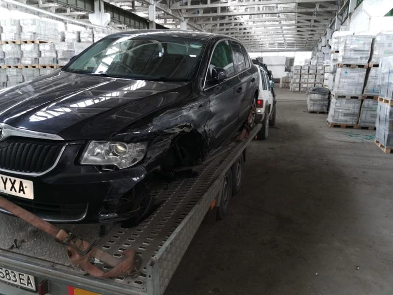 Skoda Superb, снимка 6 - Автомобили и джипове - 45745330