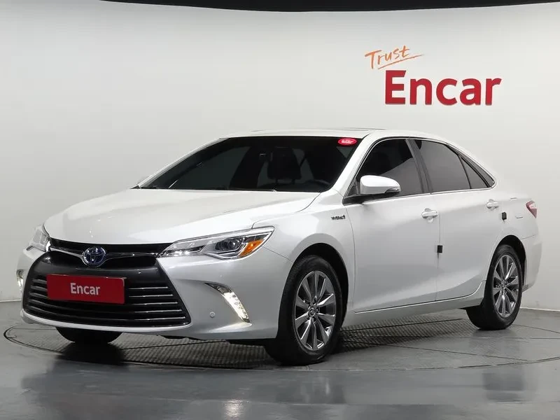 Toyota Camry HYBRID XLE