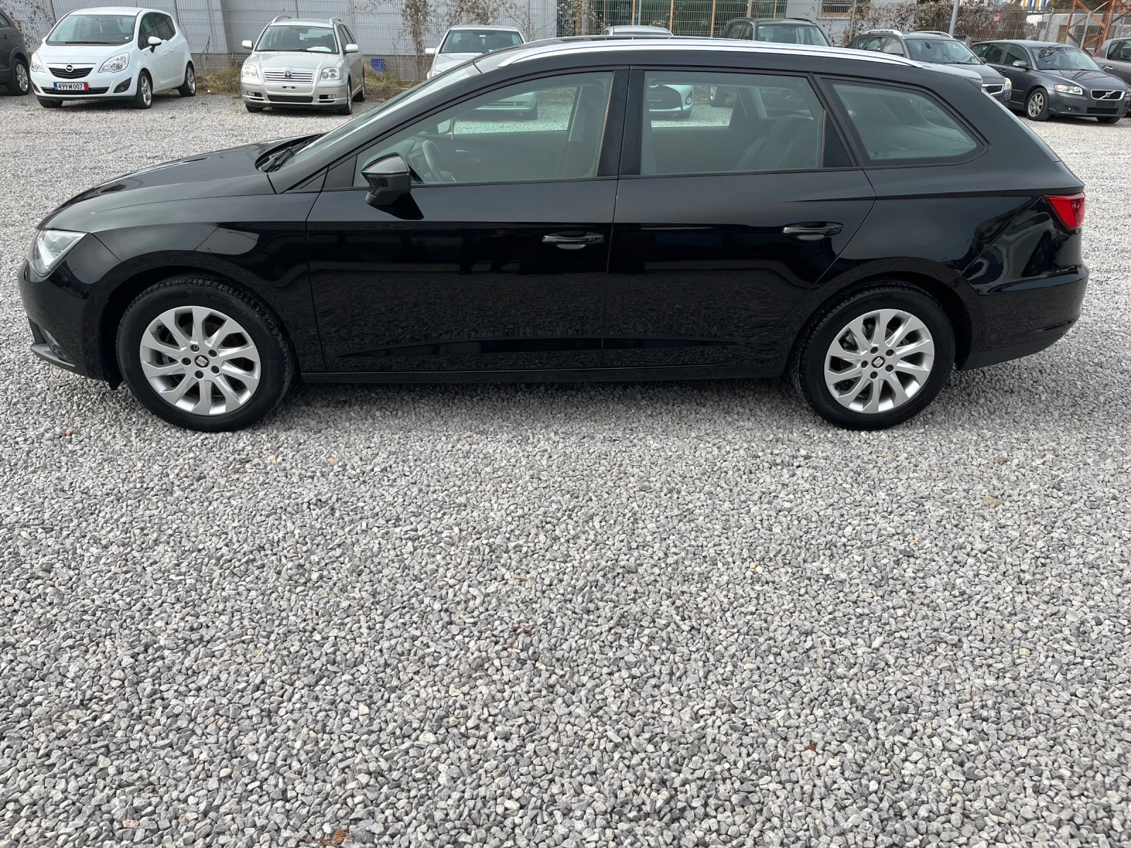 Seat Leon ST 1.6TDI-105k.c. BUSINESS /LED, DSG/ - изображение 3