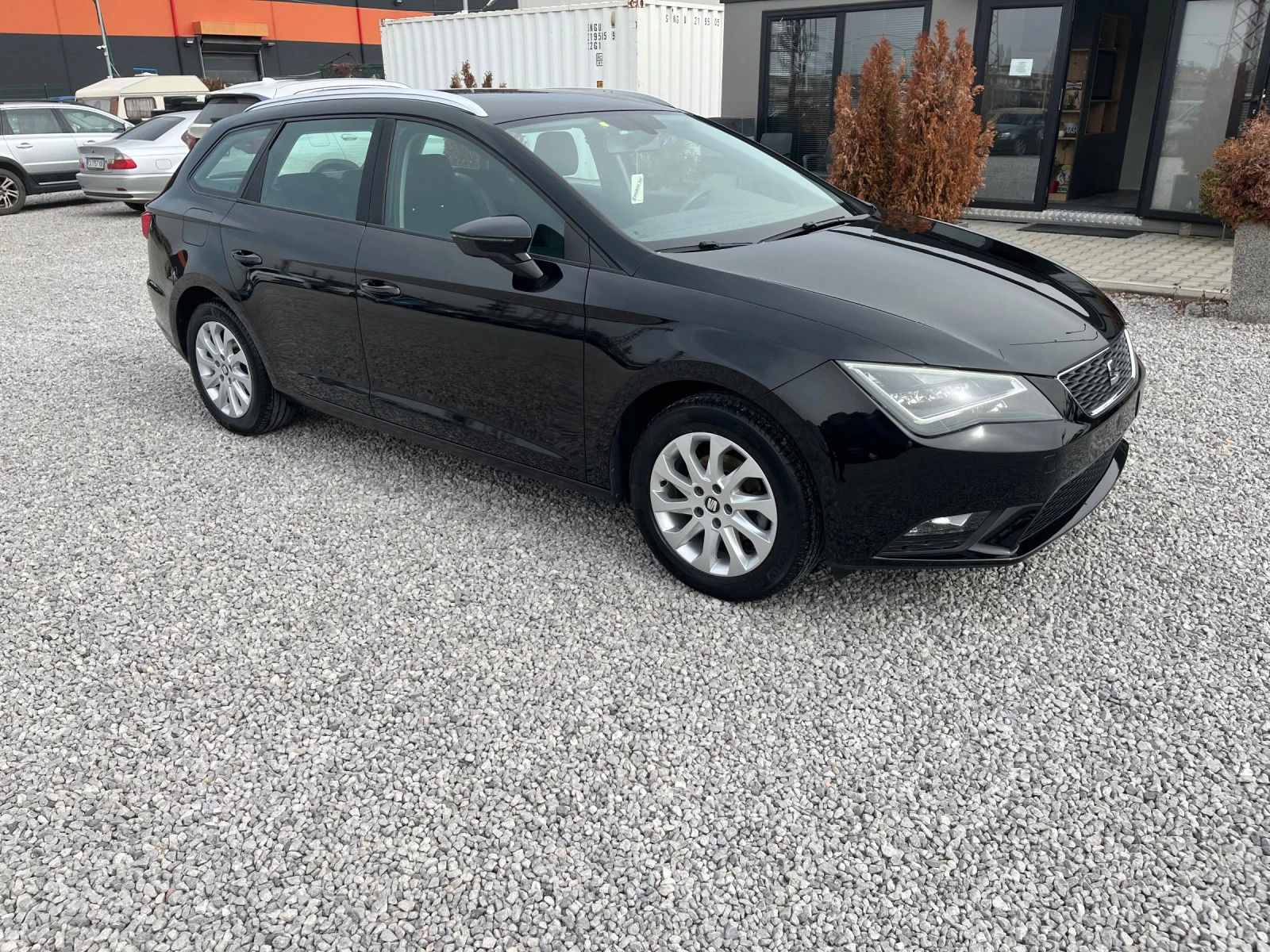 Seat Leon ST 1.6TDI-105k.c. BUSINESS /LED, DSG/ - изображение 7