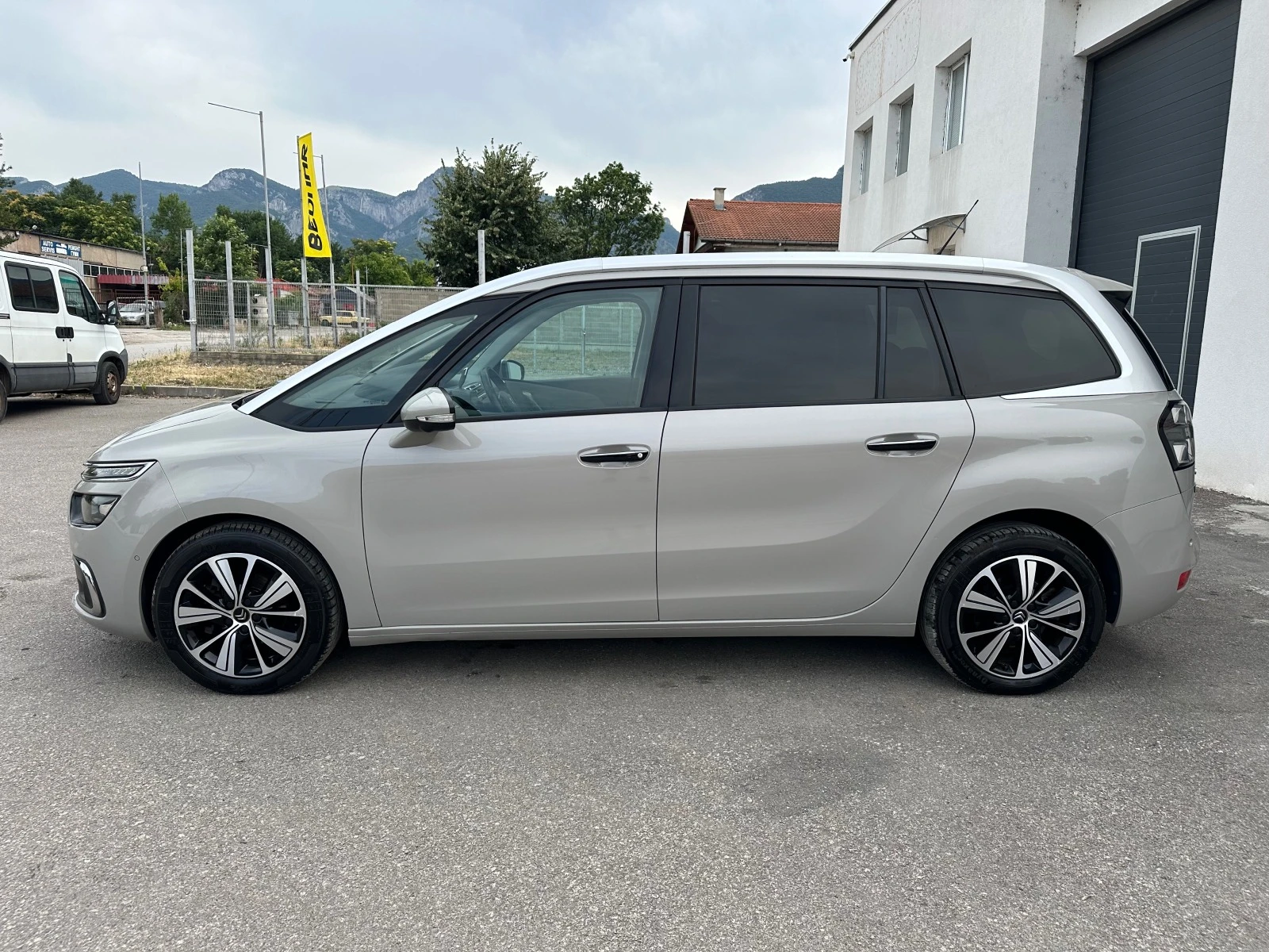 Citroen Grand C4 Picasso 1.6HDI Exclusive 7места Автоматик - изображение 4