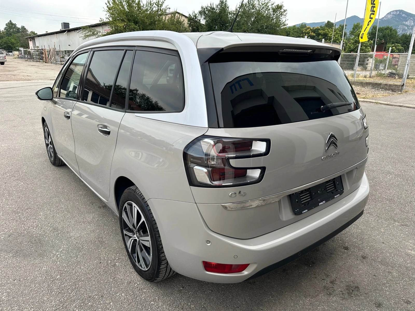 Citroen Grand C4 Picasso 1.6HDI Exclusive 7места Автоматик - изображение 5