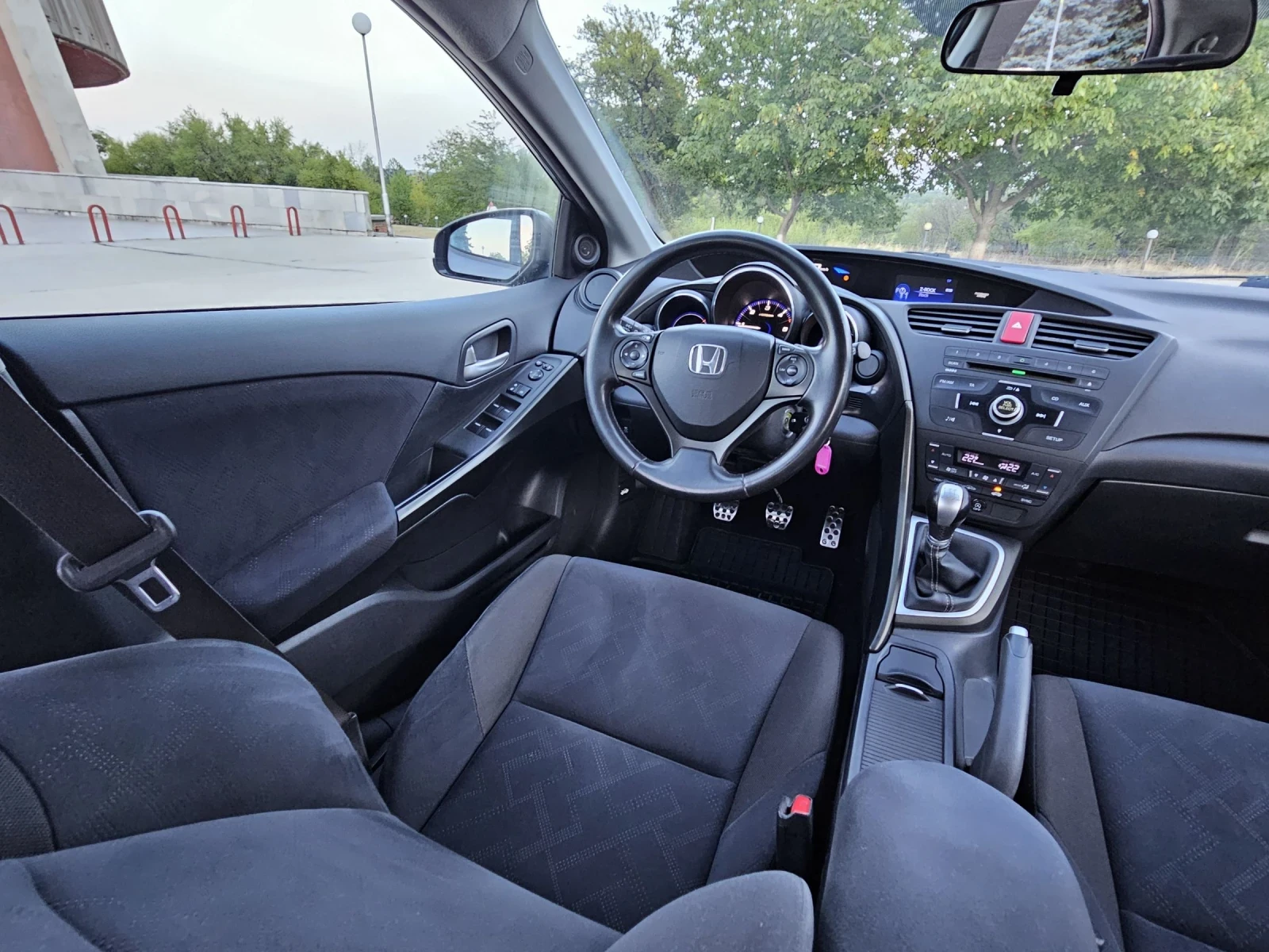 Honda Civic 2.2 i- Dtec 150к.с Sport - изображение 10