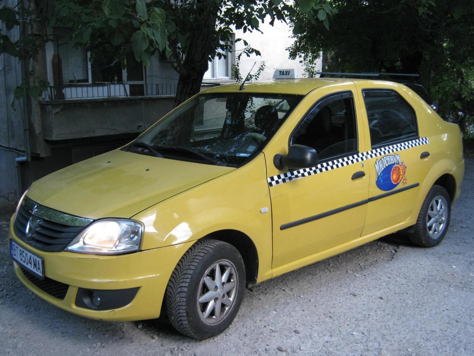 Dacia Logan 1.6МPI - изображение 2