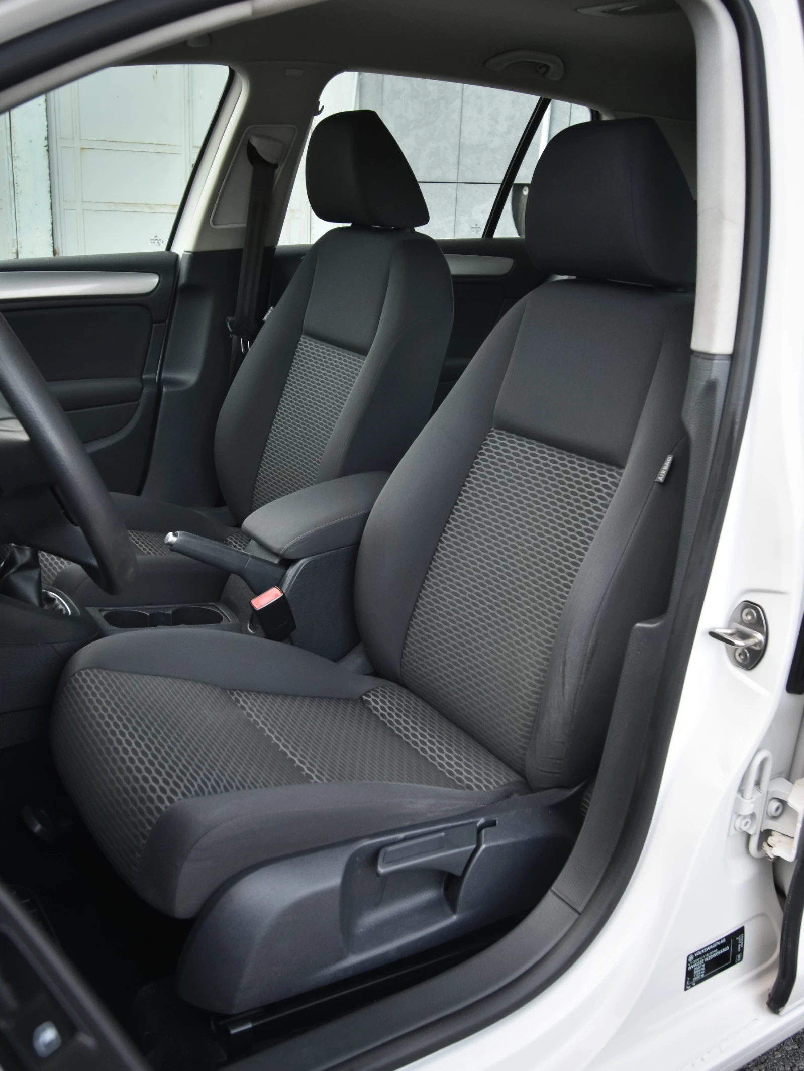VW Golf 2.0 TDI 4 MOTION - изображение 7
