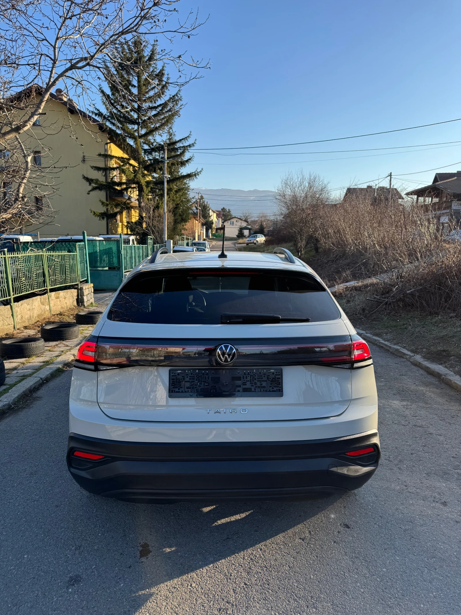 VW Taigo 1.0 TSI/DSG/DISTRONIC - изображение 7