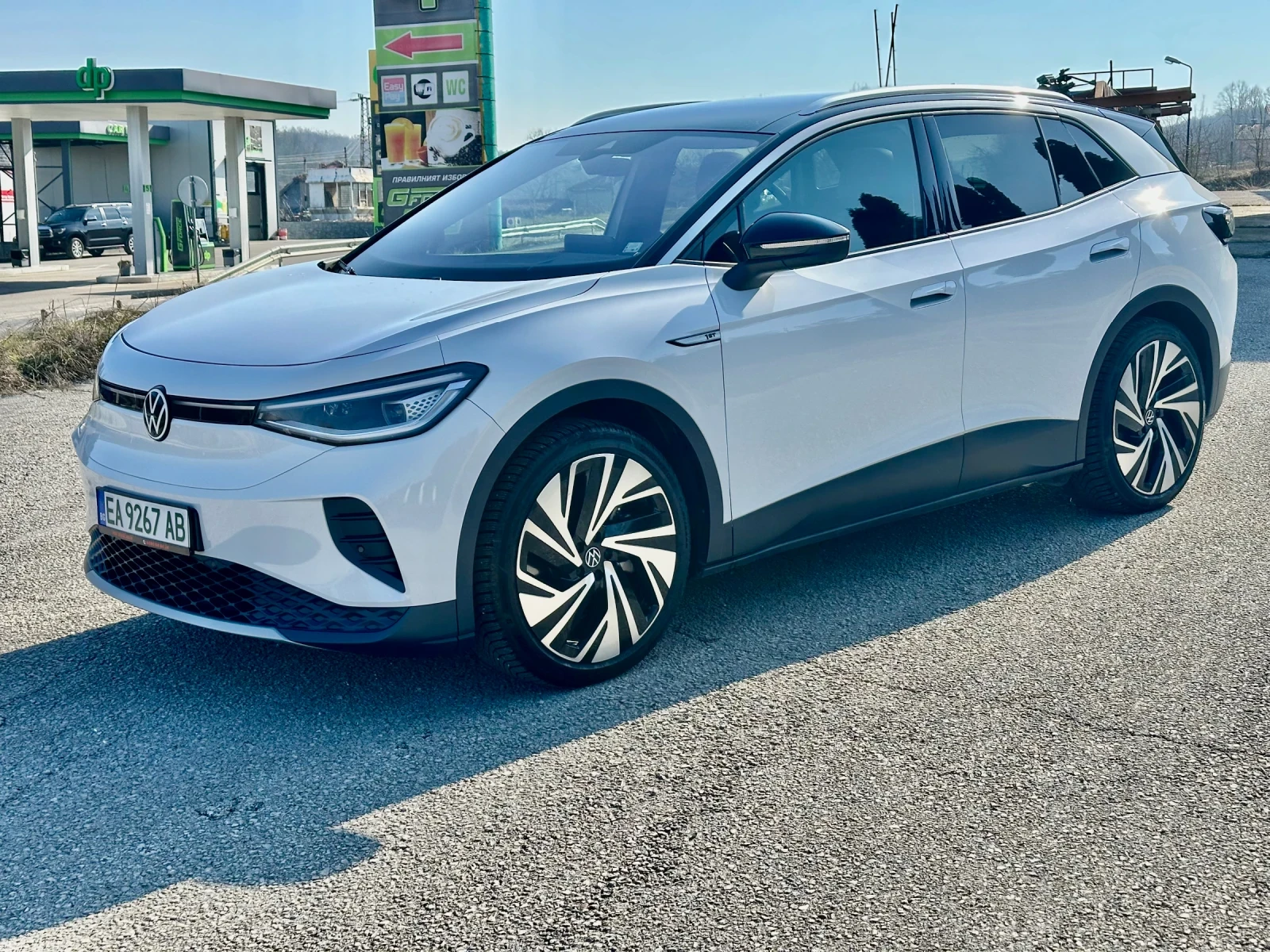 VW ID.4 77KW 1ST PRO 360 ПАНОРАМА ТОП СЪСТОЯНИЕ!!! - изображение 3