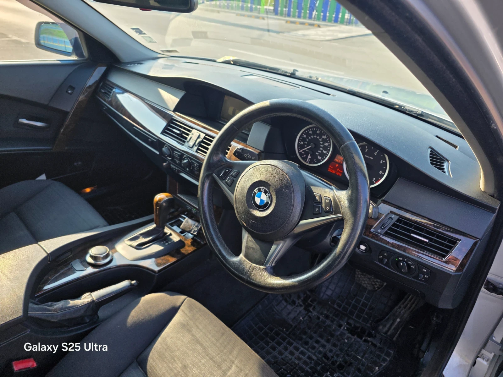 BMW 525 На газ десен волан, снимка 5 - Автомобили и джипове - 53931867