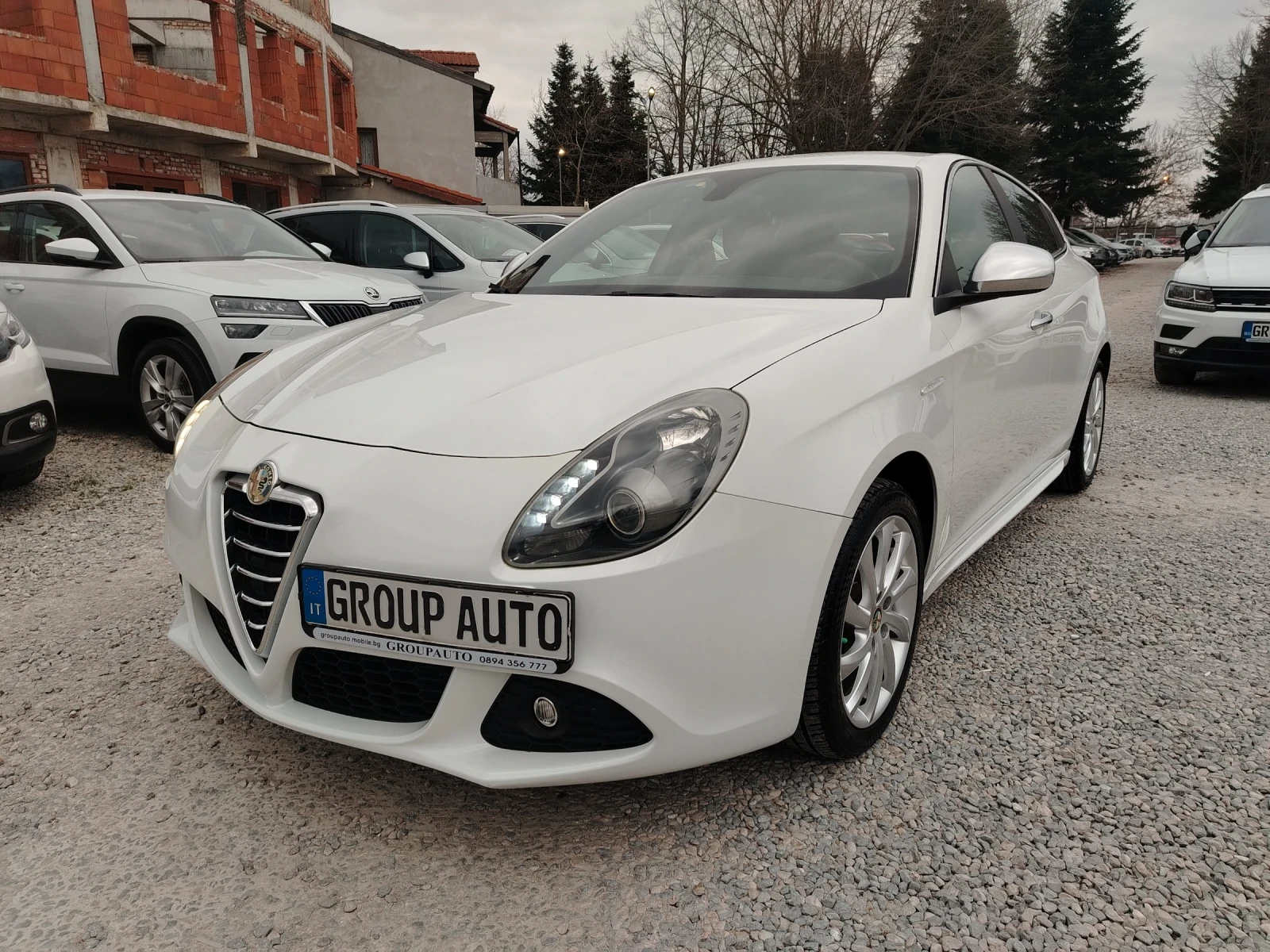 Alfa Romeo Giulietta 1.4i-120к.с/НАВИГАЦИЯ/ГАЗОВ ИНЖЕКЦИОН/КЛИМАТРОНИК!, снимка 3 - Автомобили и джипове - 54000529