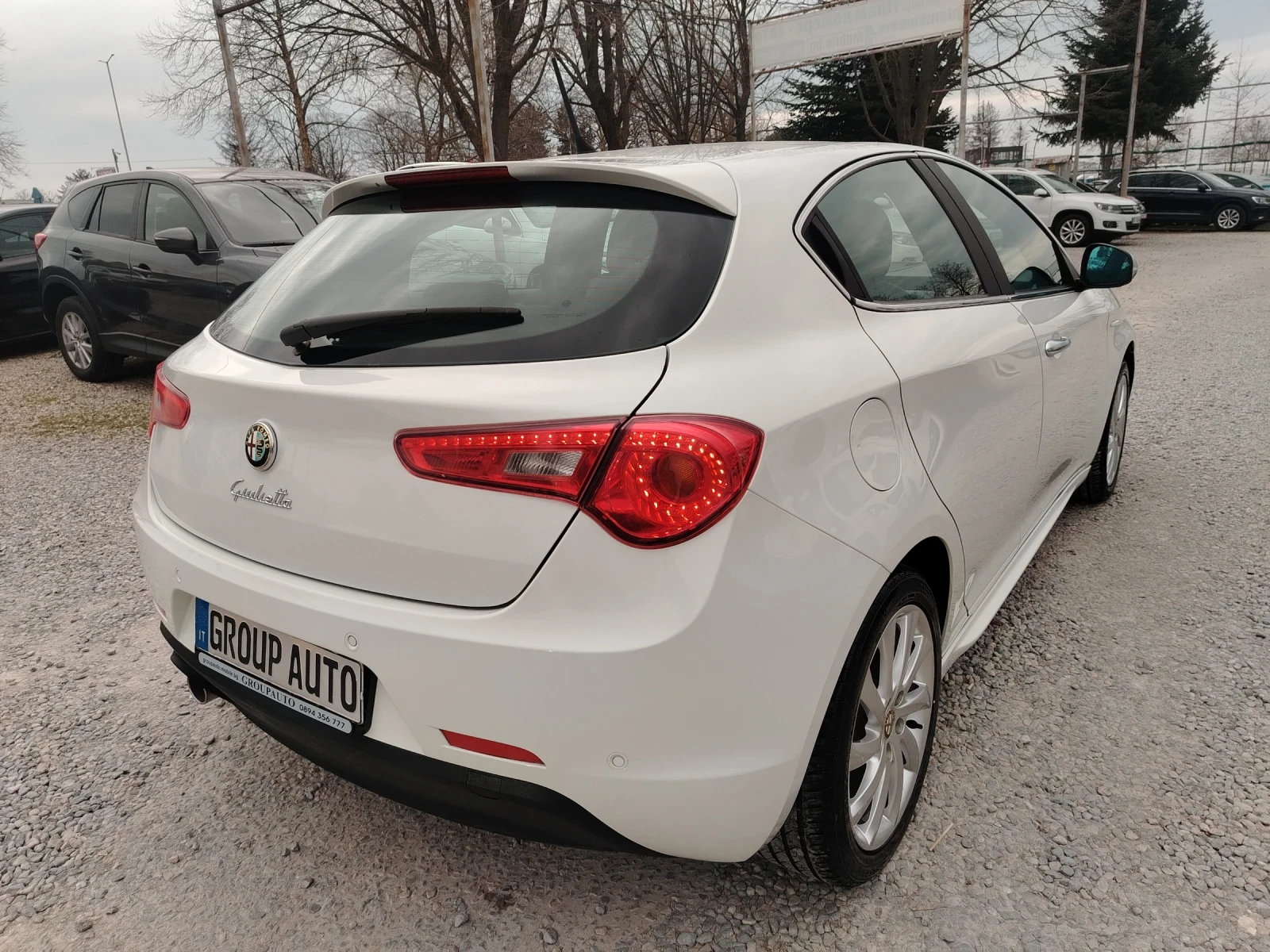 Alfa Romeo Giulietta 1.4i-120к.с/НАВИГАЦИЯ/ГАЗОВ ИНЖЕКЦИОН/КЛИМАТРОНИК!, снимка 7 - Автомобили и джипове - 54000529