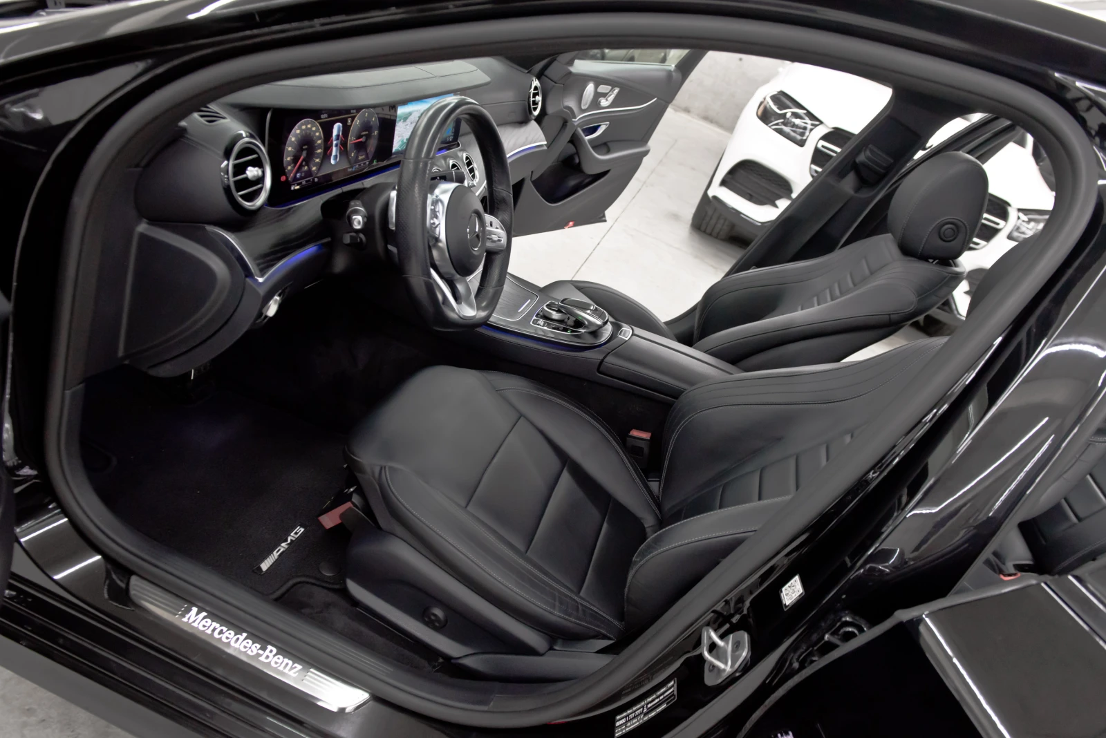 Mercedes-Benz E 220 D* AMG* 2019* Digital* , снимка 9 - Автомобили и джипове - 54166443