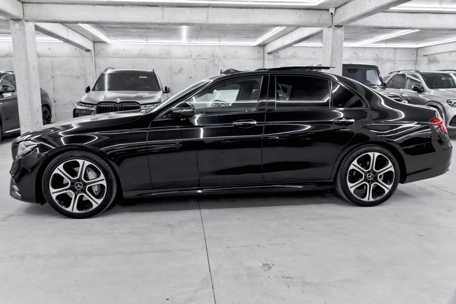 Mercedes-Benz E 220 D* AMG* 2019* Digital* , снимка 8 - Автомобили и джипове - 54166443