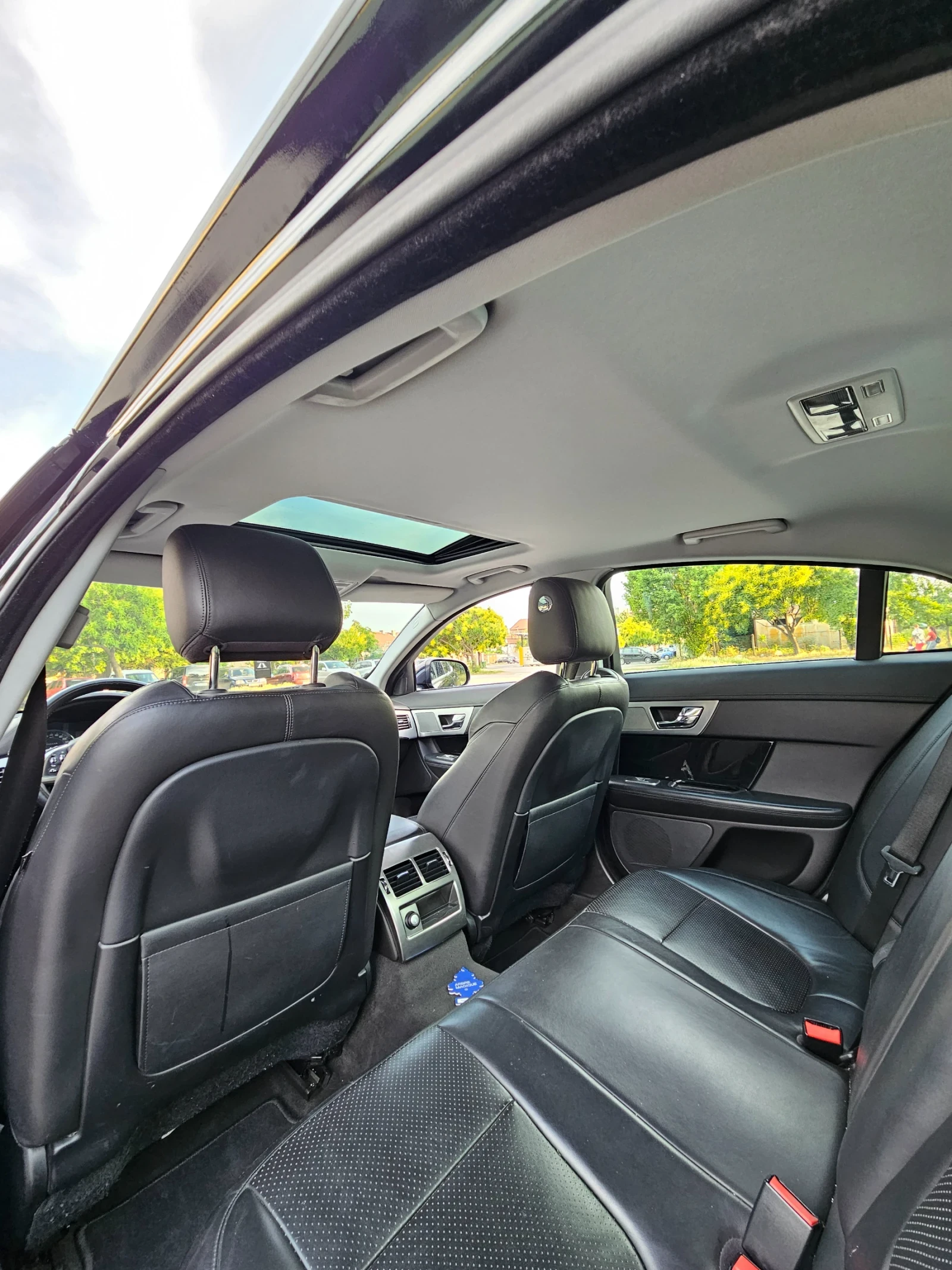Jaguar Xf, снимка 10 - Автомобили и джипове - 54874187