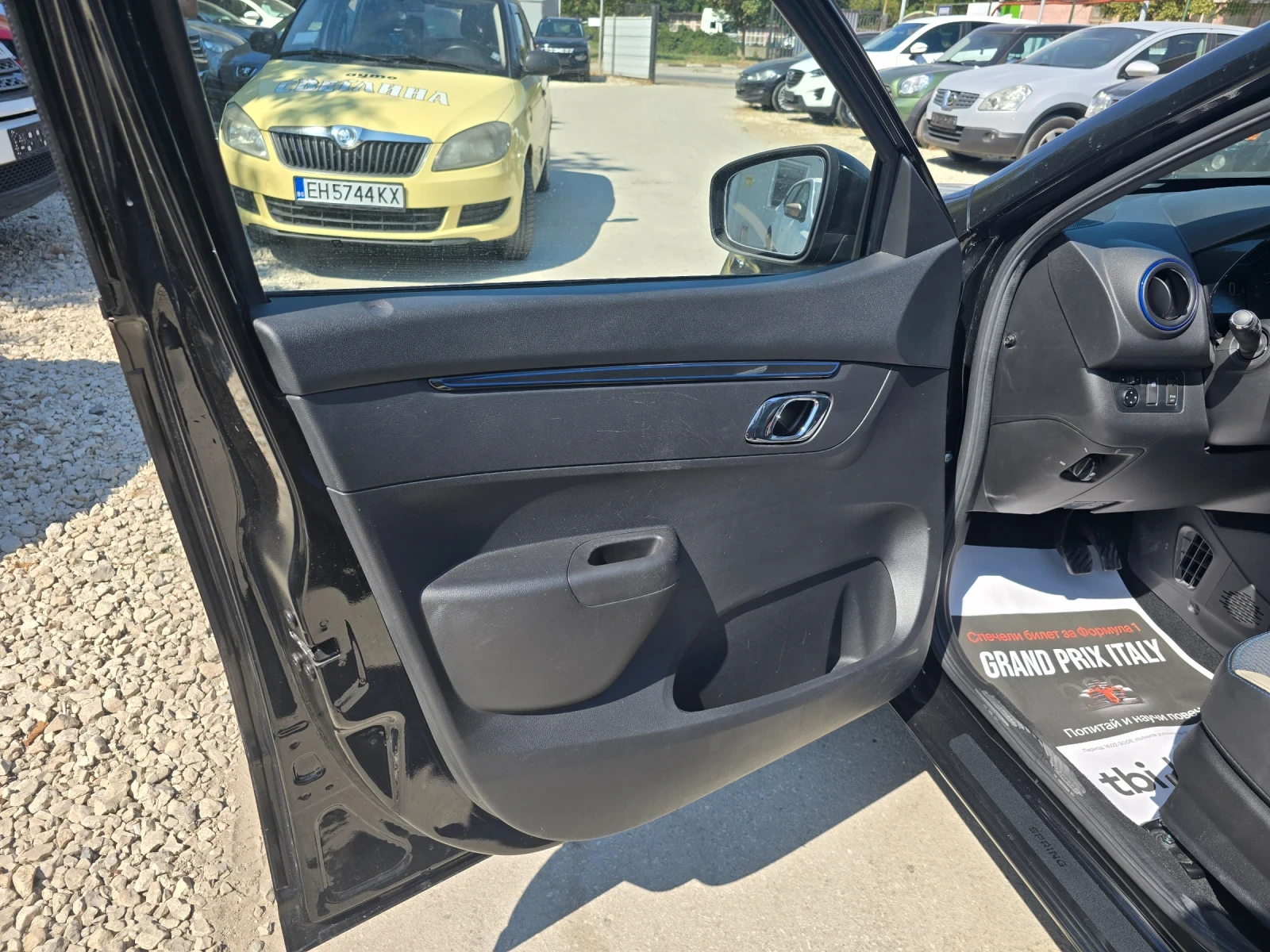 Dacia Spring Comfort Plus 45CCS Гаранция Лизинг Холандия 14хил., снимка 10 - Автомобили и джипове - 55586700