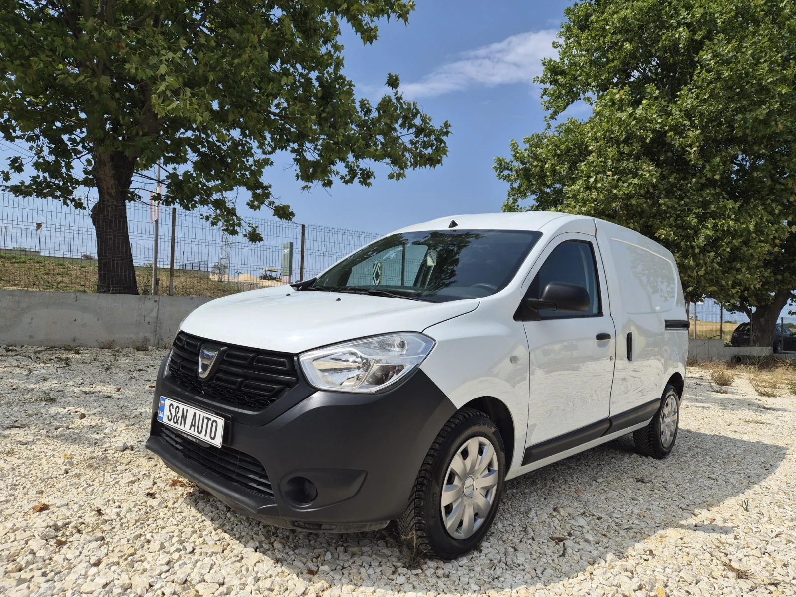 Dacia Dokker 1.3 TCe, снимка 7 - Автомобили и джипове - 55780195