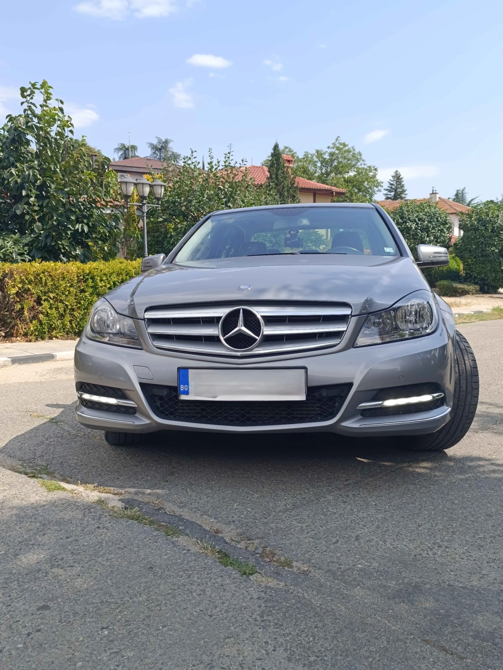 Mercedes-Benz C 220, снимка 3 - Автомобили и джипове - 55942609