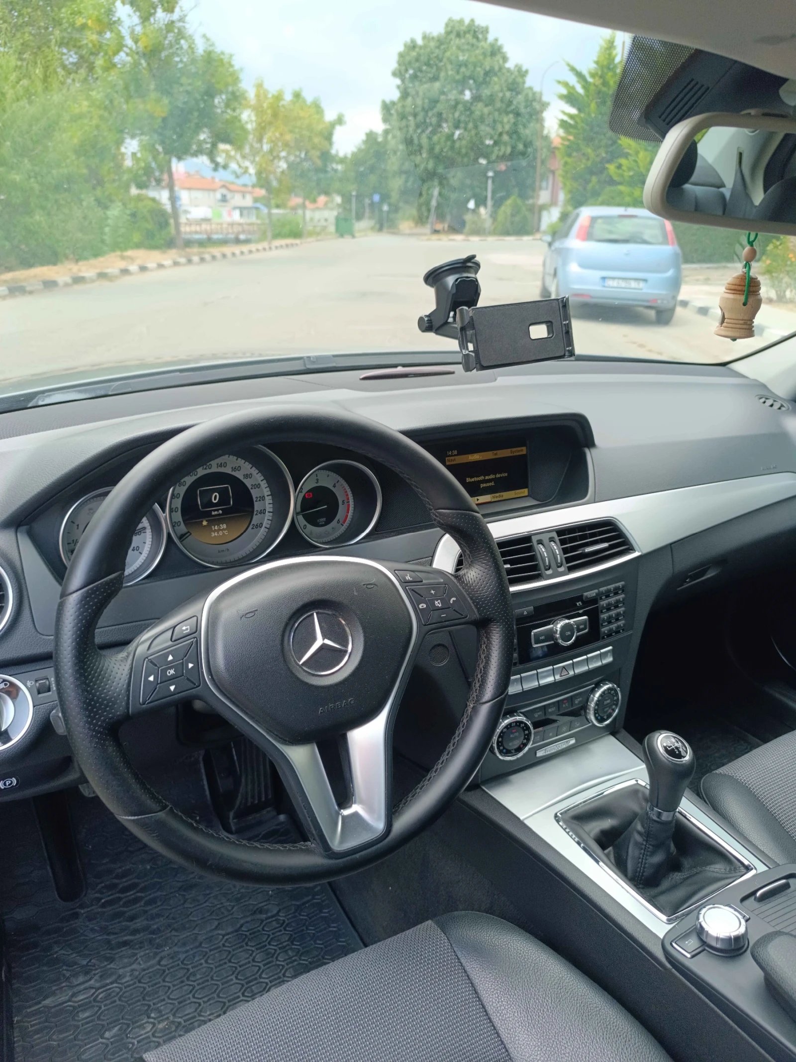Mercedes-Benz C 220, снимка 8 - Автомобили и джипове - 55942609