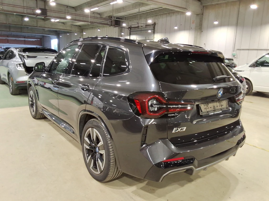 BMW iX3 80KW LED HUD M SPORT, снимка 3 - Автомобили и джипове - 56114879