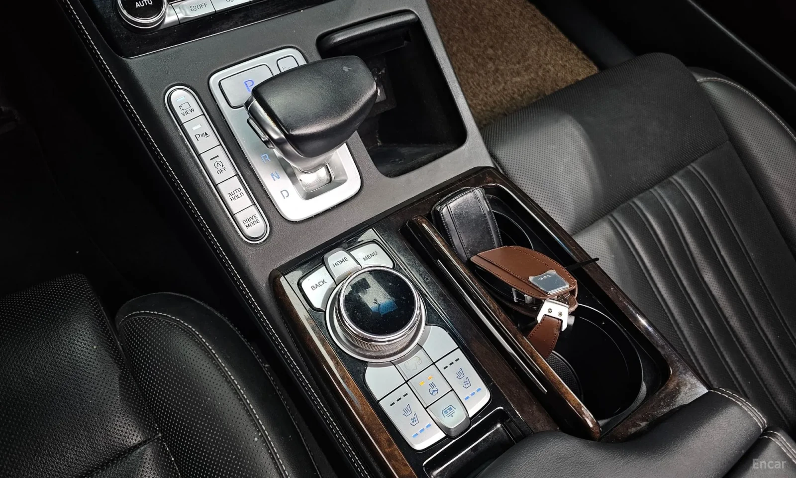Genesis G90 3.8 AWD, снимка 9 - Автомобили и джипове - 56126013
