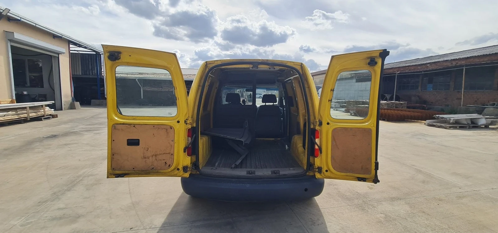 VW Caddy 2.0SDI , снимка 8 - Автомобили и джипове - 56294274
