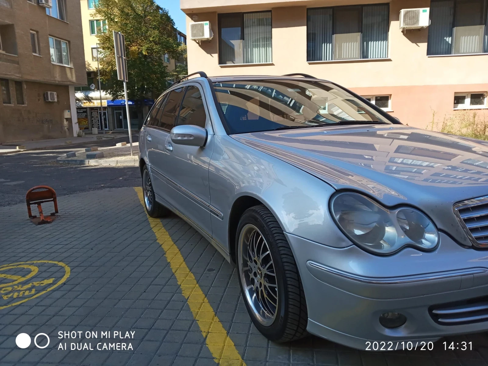 Mercedes-Benz C 220, снимка 3 - Автомобили и джипове - 56520882