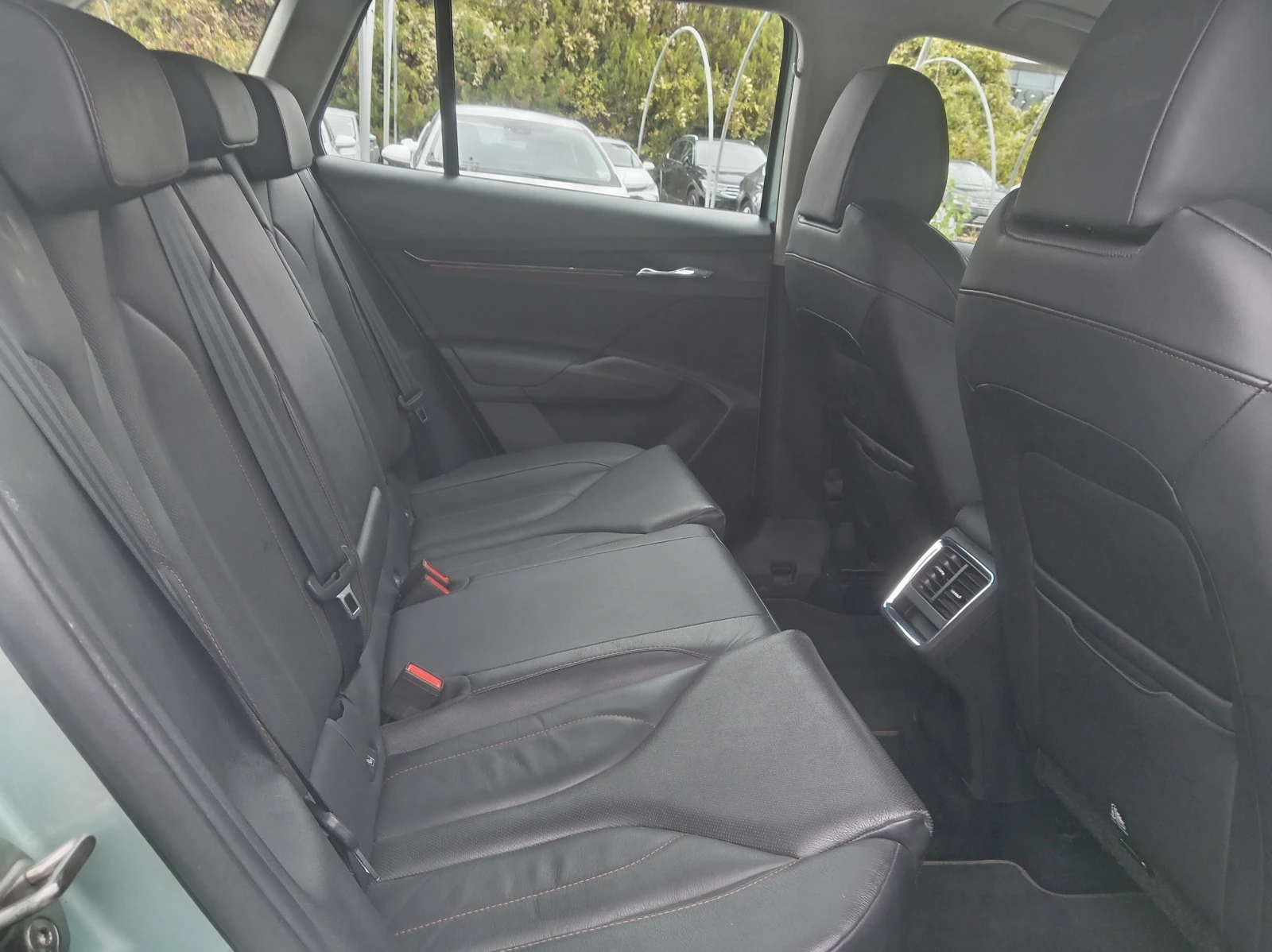 Skoda Enyaq IV80, снимка 9 - Автомобили и джипове - 56531446