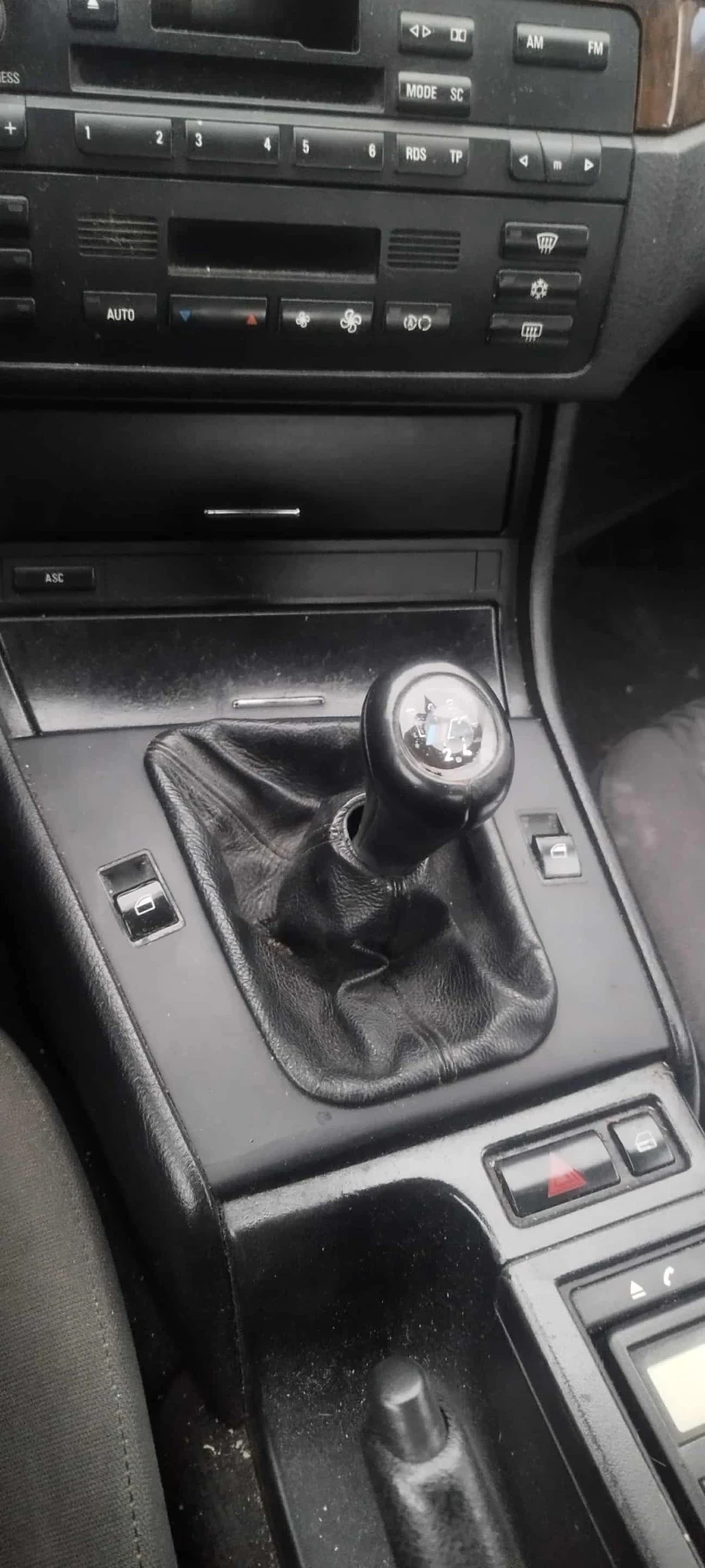BMW 320, снимка 4 - Автомобили и джипове - 56661809