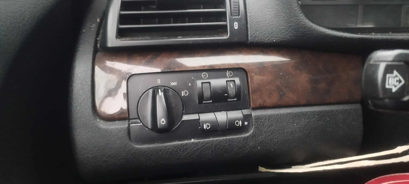 BMW 320, снимка 5 - Автомобили и джипове - 56661809
