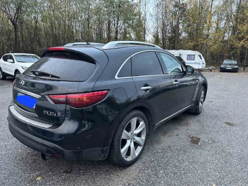 Infiniti Fx 30, снимка 10 - Автомобили и джипове - 49151302