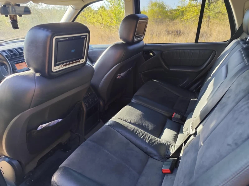 Mercedes-Benz ML 270 2.7, снимка 12 - Автомобили и джипове - 52341084