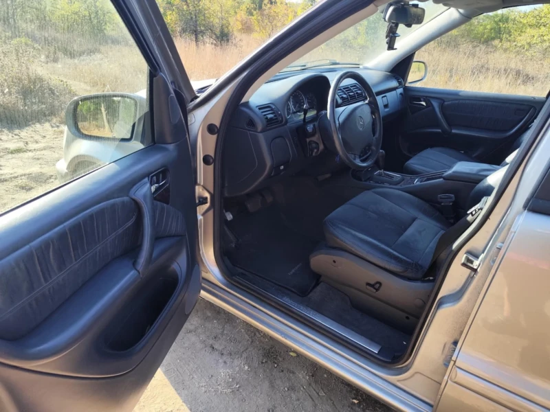 Mercedes-Benz ML 270 2.7, снимка 9 - Автомобили и джипове - 52341084