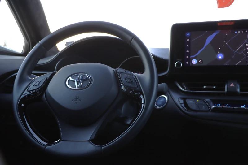 Toyota C-HR 2.0 - Hybrid, снимка 11 - Автомобили и джипове - 52356609
